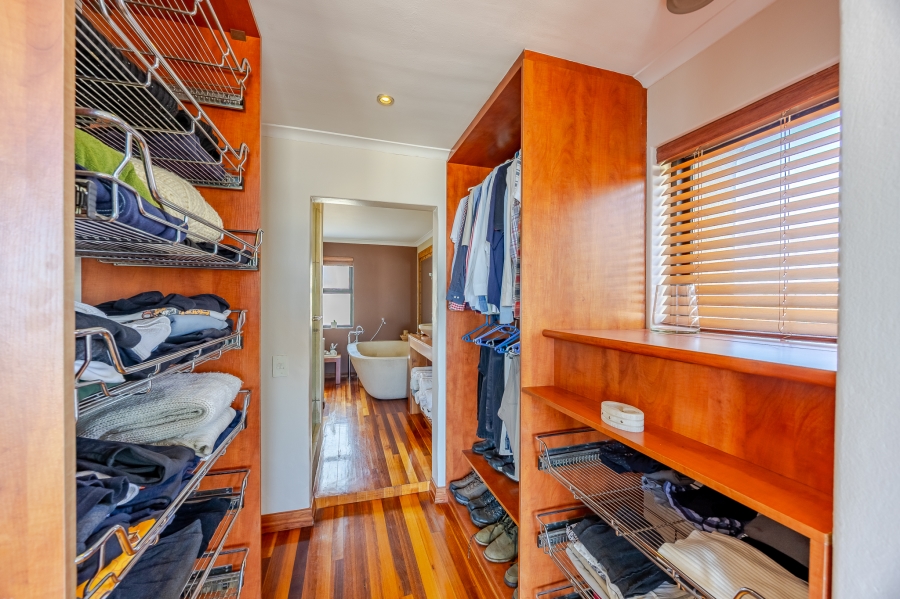 2 Bedroom Property for Sale in Lagoon Beach Western Cape